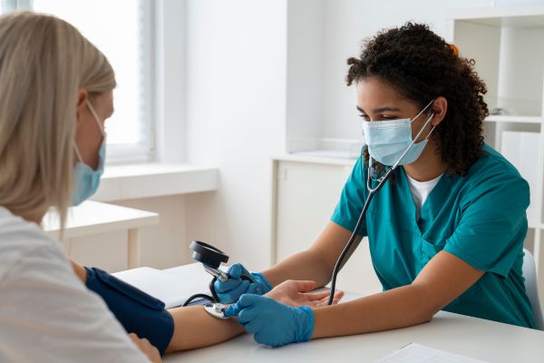 contratar seguro de gastos médicos mayores